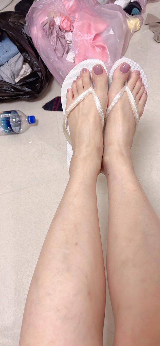 flipflops68's tweet photo. 同事又換新顏色了 https://t.co/TTEA5QhWEy