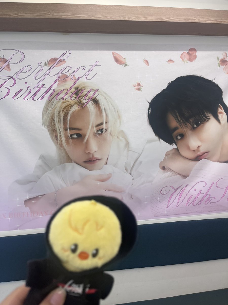 yong_bogi's tweet photo. #한지성_이용복_생일이어서_완벽한날
마자막 카페💗 https://t.co/lGt5AWS7nT