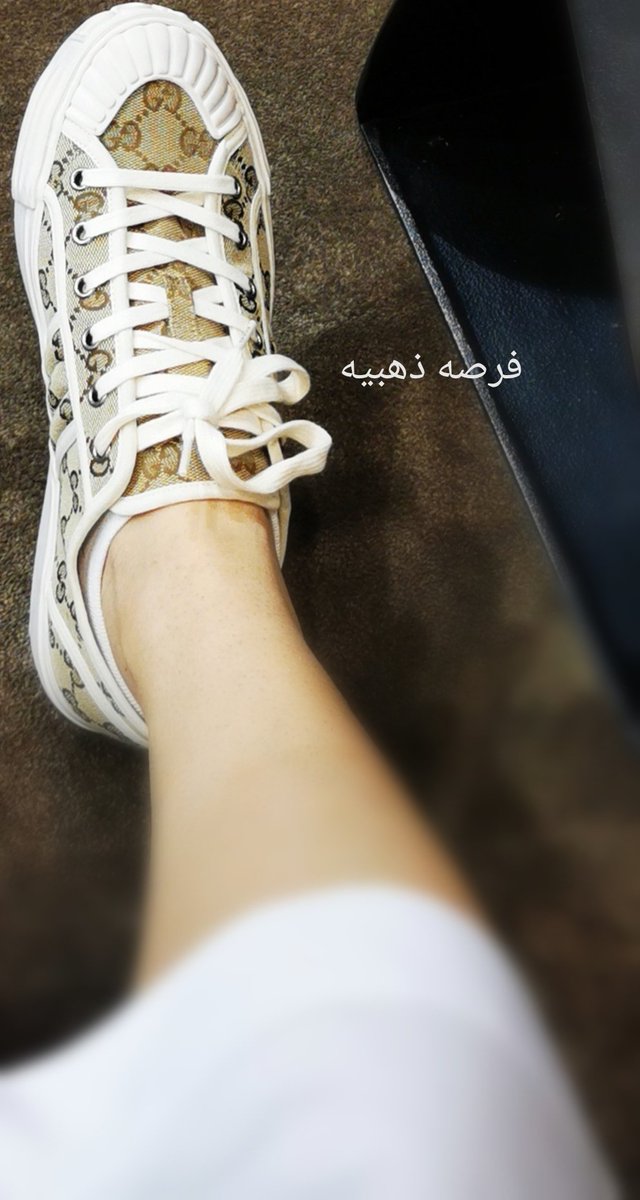 text_heart's tweet photo. لا تشتري ماركات عالمية وانت لا تملك دخل جيد

لا تشتري سيارة فارهة وانت
 لا تملك سواء مدخول راتبك شهري

لا تجامل بهدايا مكلفه وانت لا تملك 

لأنه بينعكس سلبيا ع مصروفك
 وع نفسيتك

ولن تصبح بتلك تصرفات
 ف قائمة الأغنياء

#صباح_الخير https://t.co/gbJ4Wt87PF