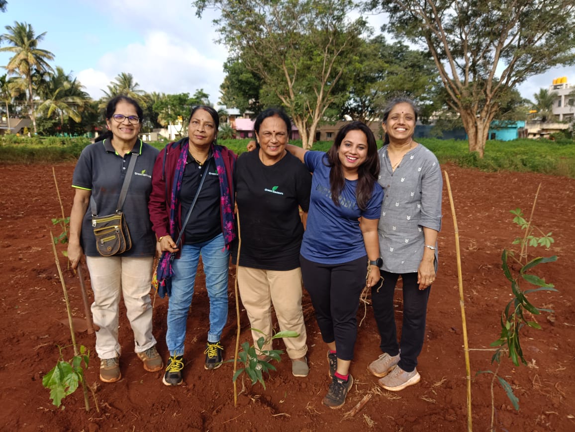 richa_caet2004's tweet photo. Worthy n Green Sunday..join us evry Sunday fir our mother earth  fr humanity.#PlantATree #plantaion @greensaviours @allaboutbelgaum @BelagaviAirport @BelagaviForum @Belagavi_infra @BelagaviM @belgaumkelogan @saytrees_ind @Treesftf @TreesforCities @treesforlifeuk @aranya_kfd https://t.co/6UzTWN0A8e