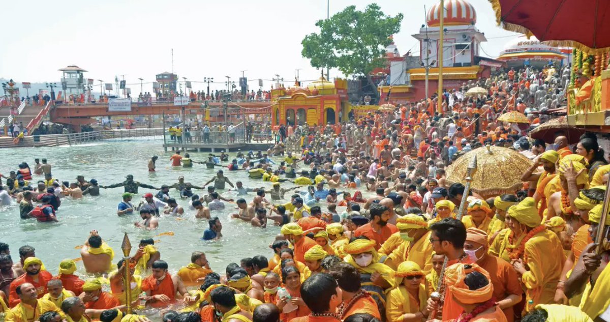 Looking ahead, who is planning to attend Kumbh in Jan 2025? I had the incredible opportunity to attend Kumbh in Prayagraj in 2019, it was extra special my birthday February 19, was one of the significant snan dates! 🔥🛕🕉️ It was an unforgettable experience to be part of such a