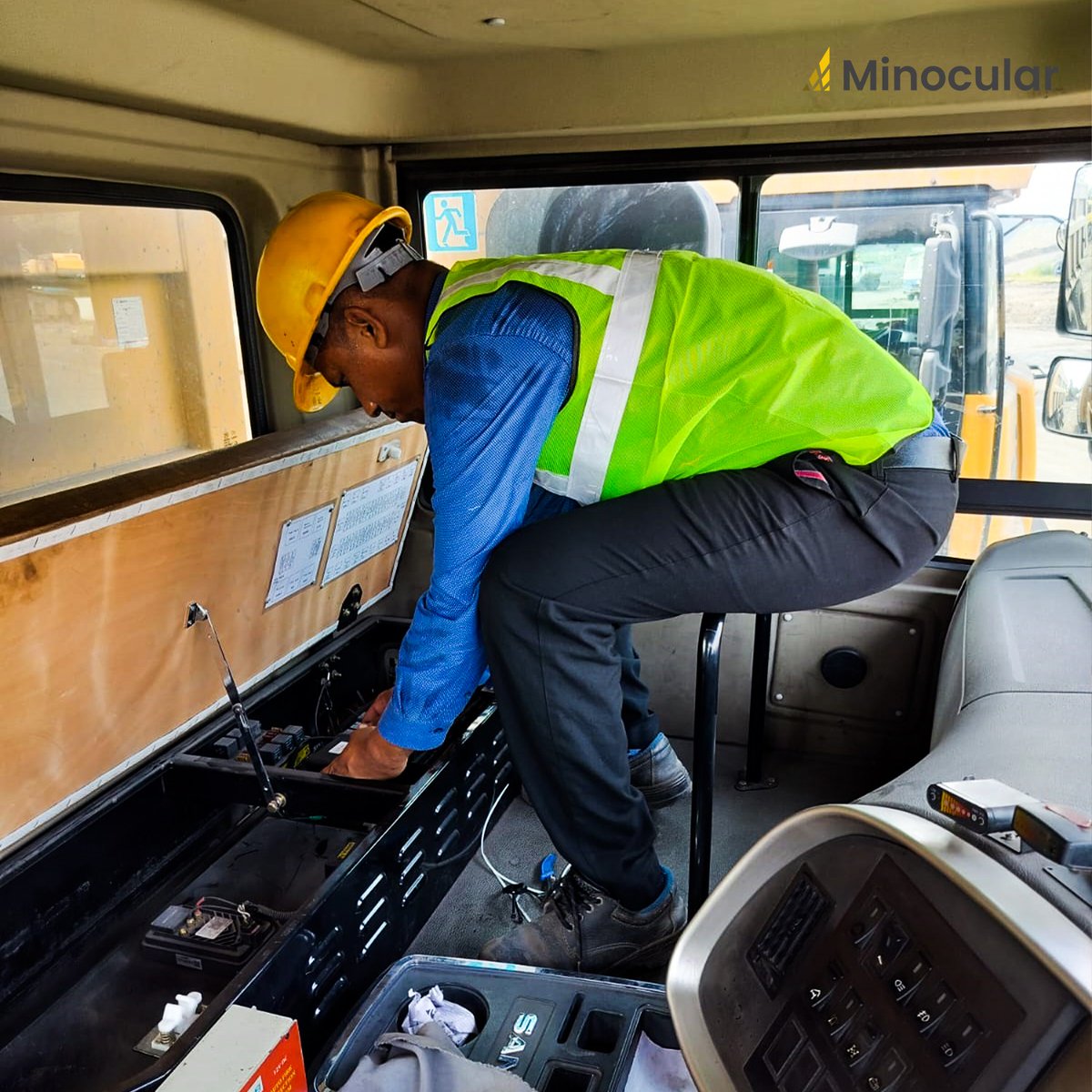 Minocular tweet media