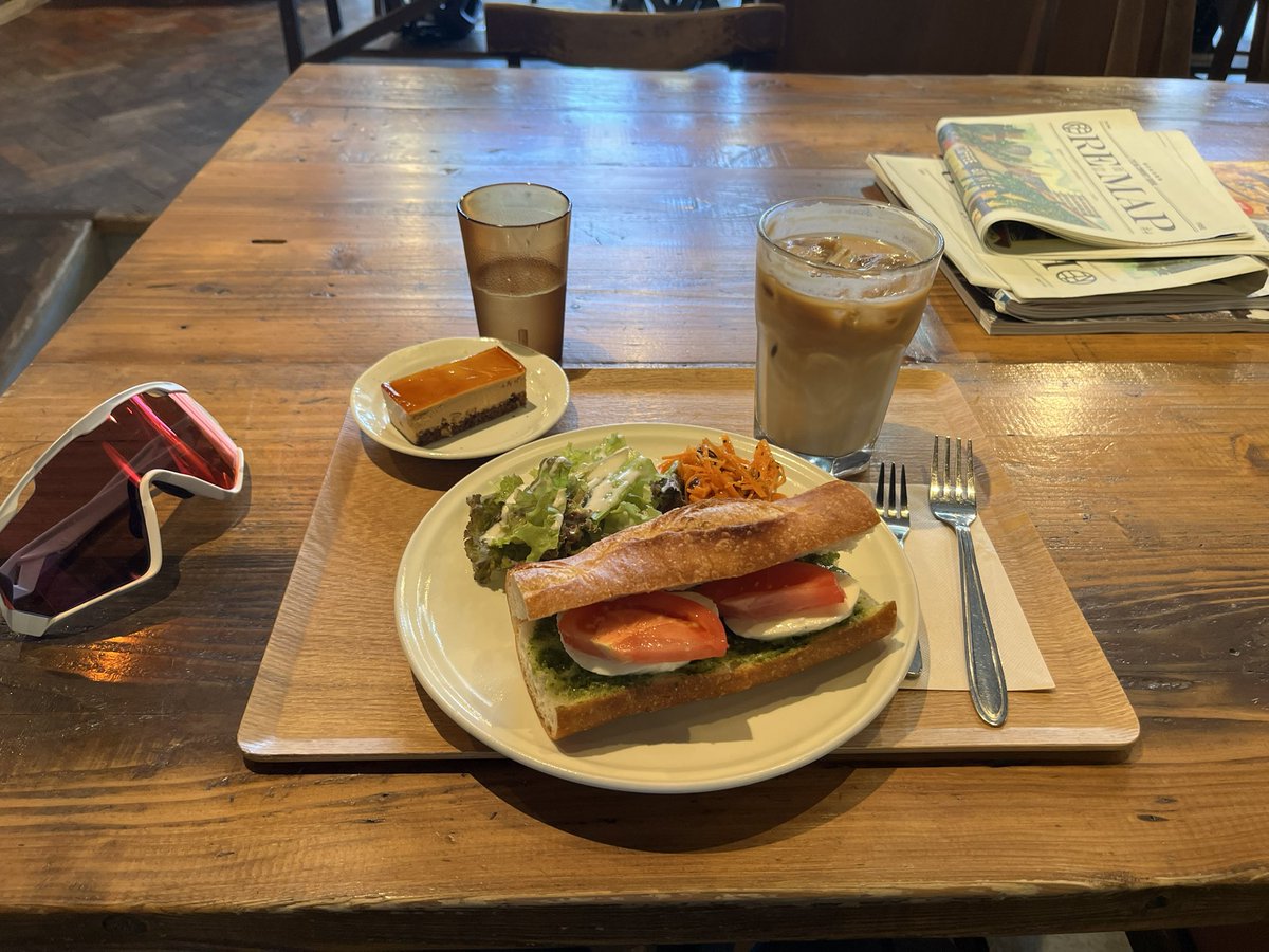 こういうランチするために灼熱の中、自転車に乗ってる節がある。