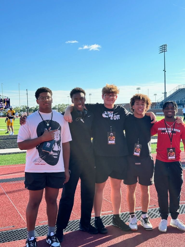 Jeremy Smith (@iamjeremysmith8) on Twitter photo Had a great day <a href="/CentreFootball/">Centre College Football</a> today! Congrats on the W!! Also always great seeing my cousin <a href="/RossCree/">Cree Ross</a> and <a href="/MounivongTayden/">Tayden Mounivong</a> ! <a href="/CoachLash/">Shawn Lashbrook</a> <a href="/CoachAndyFrye/">Andy Frye</a> <a href="/StewartsCreekFB/">Stewarts Creek Football</a> <a href="/CoachB_CAUDILL/">Ben Caudill</a> <a href="/Rbcoachdgraham/">Daryl Graham</a> <a href="/thewideoutcrew/">The WideOutCrew</a> <a href="/coachpt91/">Todd A Harris</a> <a href="/CoachBWaite/">Brian Waite</a> <a href="/CSmithScout/">Chris Smith</a> Had a great day <a href="/CentreFootball/">Centre College Football</a> today! Congrats on the W!! Also always great seeing my cousin <a href="/RossCree/">Cree Ross</a> and <a href="/MounivongTayden/">Tayden Mounivong</a> ! <a href="/CoachLash/">Shawn Lashbrook</a> <a href="/CoachAndyFrye/">Andy Frye</a> <a href="/StewartsCreekFB/">Stewarts Creek Football</a> <a href="/CoachB_CAUDILL/">Ben Caudill</a> <a href="/Rbcoachdgraham/">Daryl Graham</a> <a href="/thewideoutcrew/">The WideOutCrew</a> <a href="/coachpt91/">Todd A Harris</a> <a href="/CoachBWaite/">Brian Waite</a> <a href="/CSmithScout/">Chris Smith</a>