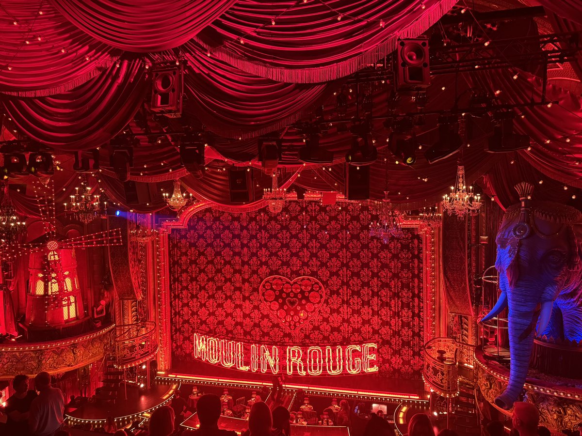 Feeling so lucky to have kicked off the school year in NYC with our amazing <a href="/BishopHedleyRC/">BCA @ BHHS Campus</a> learners!

Thank you to <a href="/BCAcreativearts/">BCA Creative Arts Department</a> <a href="/MrsSHarrington/">Mrs.S.Harrington Blessed Carlo Acutis</a> and <a href="/revansbcacs/">Mr R. Evans</a> for your company. What an experience! 🍎🗽🚕