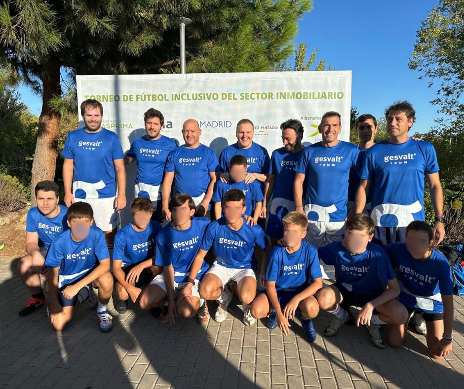 Gesvalt (@gesvalt) on Twitter photo Este año, el equipo de #Gesvalt cuenta con el fichaje de Aaron, de <a href="/DownMadrid/">Down Madrid</a> 🙌
Seguimos en el VII Torneo benéfico de Fútbol 7, un encuentro por la inclusión que reúne a empresas comprometidas.
Organizan <a href="/ASPRIMAdrid/">ASPRIMA</a>; Fundación Gómez-Pintado; <a href="/simaexpo/">SIMA</a>; <a href="/DownMadrid/">Down Madrid</a> Este año, el equipo de #Gesvalt cuenta con el fichaje de Aaron, de <a href="/DownMadrid/">Down Madrid</a> 🙌
Seguimos en el VII Torneo benéfico de Fútbol 7, un encuentro por la inclusión que reúne a empresas comprometidas.
Organizan <a href="/ASPRIMAdrid/">ASPRIMA</a>; Fundación Gómez-Pintado; <a href="/simaexpo/">SIMA</a>; <a href="/DownMadrid/">Down Madrid</a>