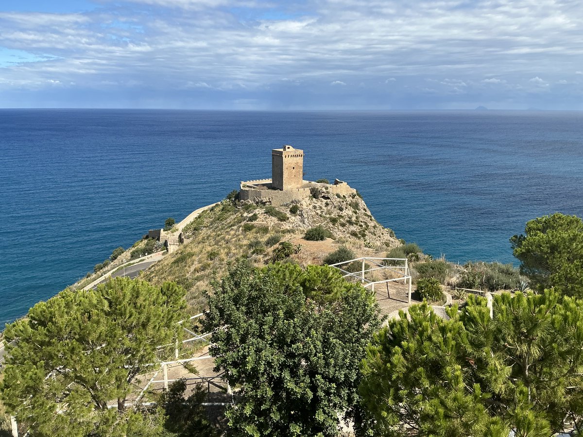 This week teaching at the European Summer School in Quantum Chemistry at the beautiful Torre Normanna (Sicily)
#ESQC #ESQC2024 #CompChem