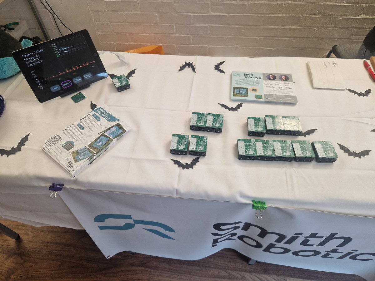 SmithRobotics1's tweet photo. 🦇Day 2 at the Bat Conference with @_BCT_  
🦇 Come and see us to talk about our Bat Detectors PippyG and PiPistrelle!
#batdetectors #pippyg #PiPistrelle #batconference #nationalbatconference #stand https://t.co/ebZTQhhAul