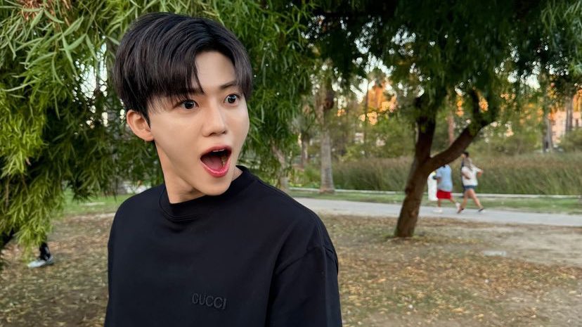 mcdtournesol's tweet image. รูปปก                                   รูปด้านใน

คือแจมินบ๊องมาก ดูทำหน้าตา อย่าบอกน้ะ ว่าวิ่งไล่เป็ด?? 555555555555555555555555 ซนอะ