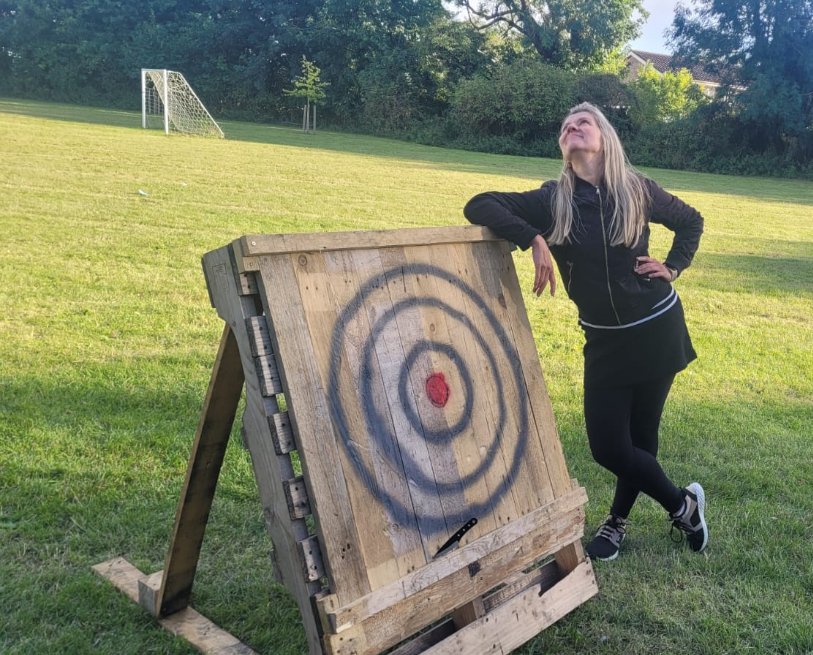 ecocoachcic's tweet image. 🪓 Last Thursday, we delivered axe &amp;amp; knife throwing at Spinney Primary for the staff! 🎯 Mr. Sayers led the session &amp;amp; it was a blast. Our mobile unit is available for your school or event—bring the fun to you! 🌱 Get in touch for more info. #AxeThrowing #EcoCoach #TeamBuilding 🪓
