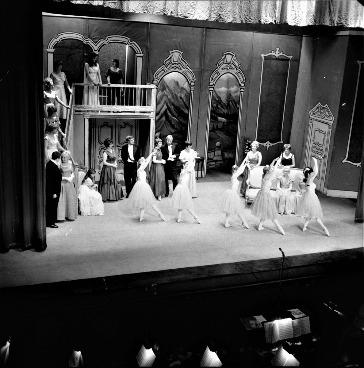 Visited the old Burnley Empire Theatre today as part of National heritage open days. <a href="/BurnleyEmpire/">Burnley Empire Trust</a> are doing an amazing job of restoring this incredible gem of a venue in Burnley. 👏🏼

#BurnleyEmpire #burnleyempiretrust #burnleyempiretheatre