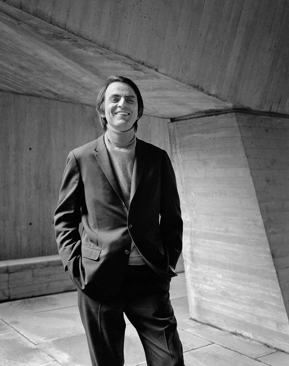 PhysInHistory's tweet image. Maxwell&apos;s equations have had a greater impact on human history than any ten presidents.

- Carl Sagan