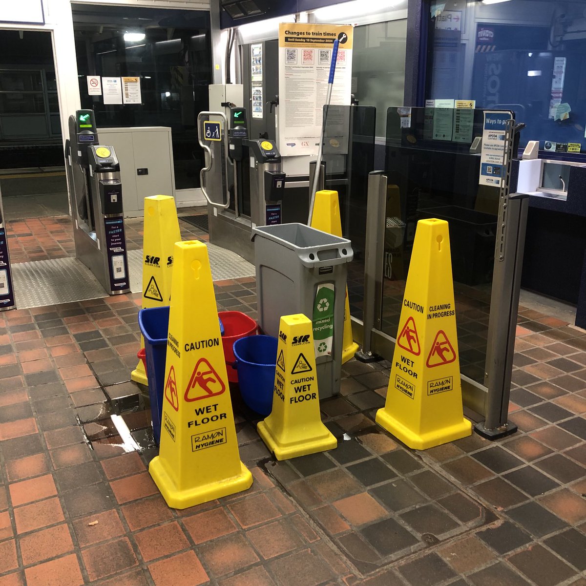 simoit's tweet image. Wondering what the collective noun for DANGER WET FLOOR signs is. A menace? 

#Royston