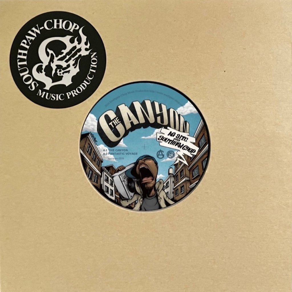 SOUTHPAW CHOP氏の久しぶりの7"ヴァイナル・リリースは、これまでにもコラボレーションを重ね相性の良さを証明してきたA.G. from D.I.T.C.!! スリリングなA面とファンキーでジャジーな煌びやかさも兼ね備えたB面、ベテラン両氏のいぶし銀さが交わる圧巻のダブルサイダーです!! jetsetrecords.net/i/416006321539/