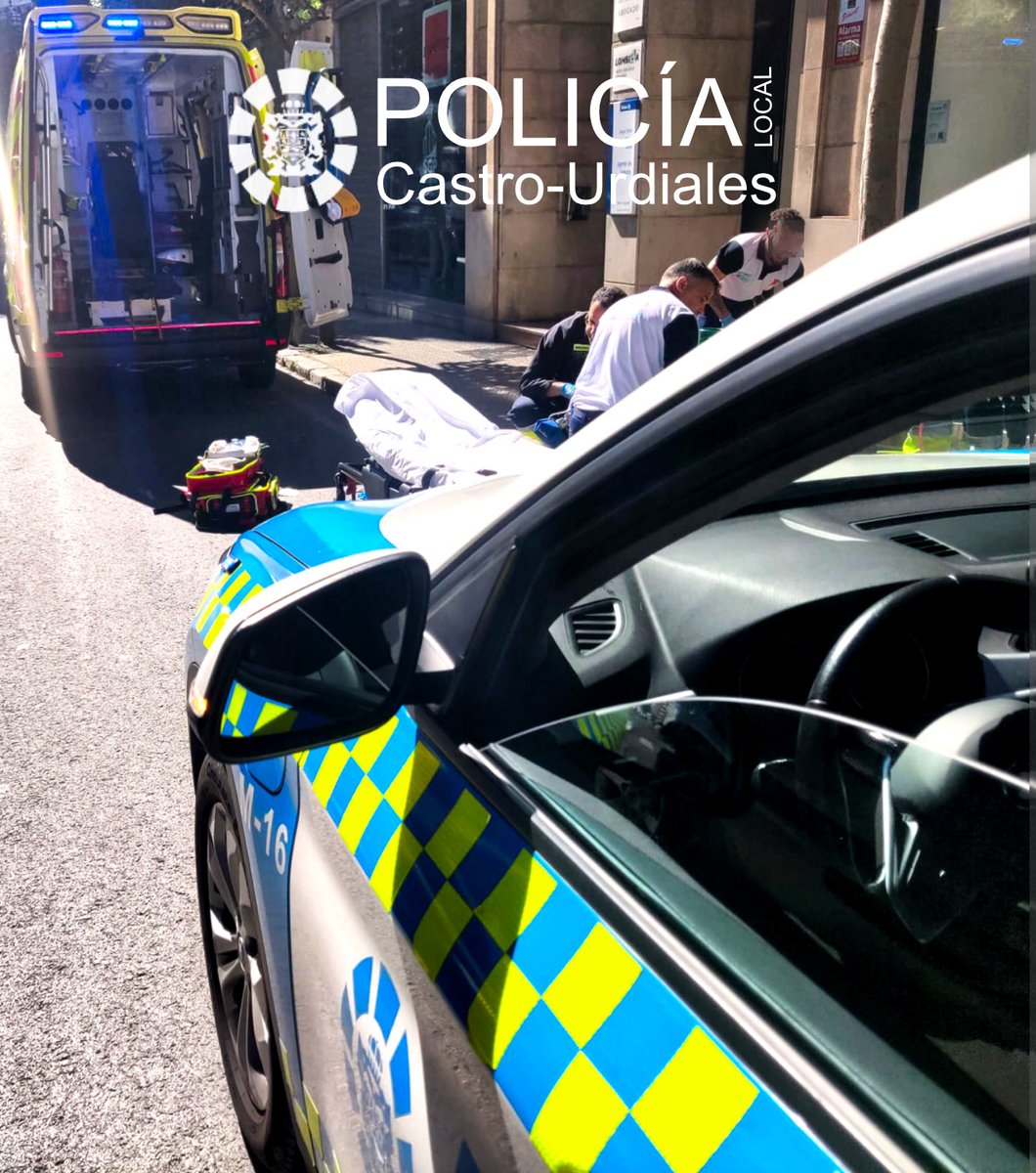 Policía de Castro-Urdiales (@policiadecastro) on Twitter photo 🚨Sobre las 12:00 horas de ayer nos avisan desde el <a href="/061Cantabria/">061 Cantabria</a> para que acudamos a la calle #LaRonda porque necesitan un perímetro de seguridad para asistir a una persona que están tratando de reanimar y evitar que les molesten los viandantes.
👮Acude la patrulla, que regula 🚨Sobre las 12:00 horas de ayer nos avisan desde el <a href="/061Cantabria/">061 Cantabria</a> para que acudamos a la calle #LaRonda porque necesitan un perímetro de seguridad para asistir a una persona que están tratando de reanimar y evitar que les molesten los viandantes.
👮Acude la patrulla, que regula