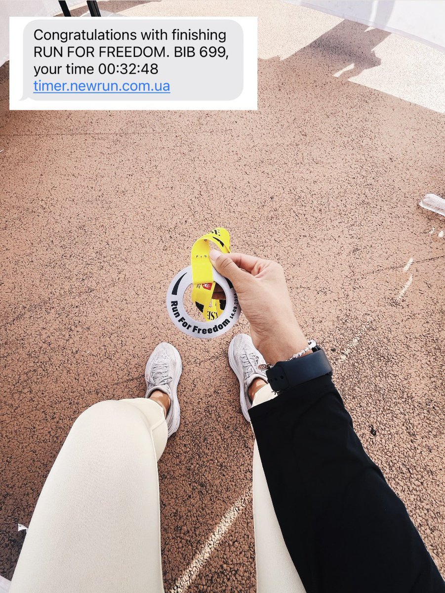 AliceZhuravel's tweet image. Great initiative!

I was happy to meet war prisoners’ relatives. Was glad to see kids, families, defenders, who attended the raise. 

Was inspired to see the moment when Ukrainian prisoner’s mother received the new that her son released. 
#RunForFreedom