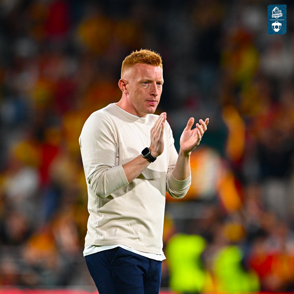 Footballogue's tweet image. Will Still choqué par l'ambiance au stade Bollaert ❤️💛

"Bollaert. C'est incomparable. Quand j'étais à Reims, on avait mis des baffles à l'entraînement pour créer du bruit et habituer les joueurs à l'ambiance de Lens. 

Cet été, dès les tests contre Leverkusen et Leicester, ça…