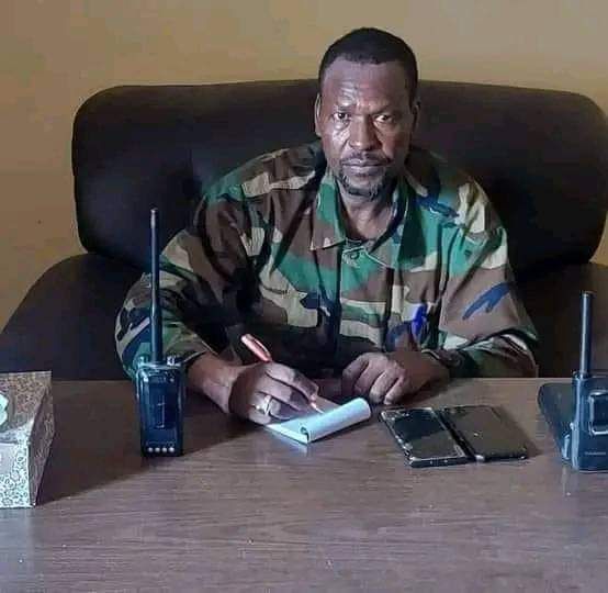 " الفريق عبود ادم خاطر " أسد الحوبة " 
🔹ظل القائد الفريق عبود آدم  خاطر قائد هيئة العمليات المشتركة يقوم بمجهودات جبارة وهو يقود من ارض الشجاعه بفاشر السلطان  الملاحم البطولية والميدايين. 
🔹ظل في الصفوف الأمامية ويتفقد الارتكازات   بصورة مستمرة وأصبح أحد ركائز المعركة الحقيقيين