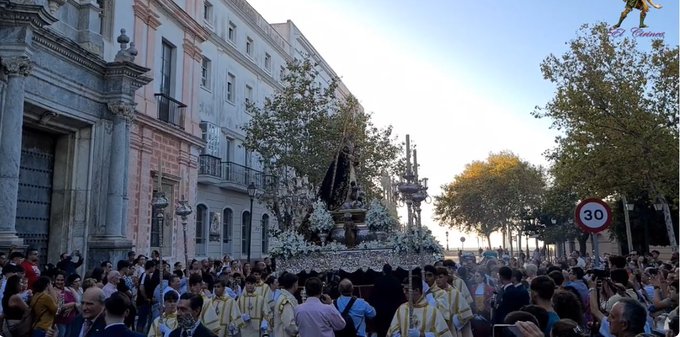 Vídeo de la Procesión de Nuestra Señora de los Desamparados de Cádiz 2024