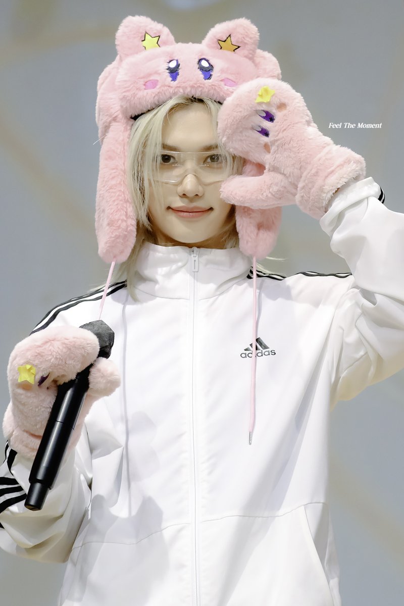 생일 축하해 용복아🤍 

#우리_행복은_언제나_용복이야
#GlobalIconLeeFelix
#HappyFelixDay
#StrayKids #스트레이키즈 #필릭스 #Felix