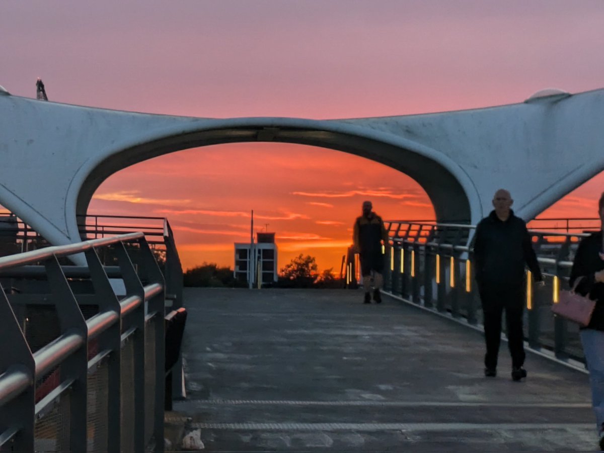 Beautiful weekend in Hull. Enjoying the excitement of freshers arriving on campus and seeing Max step into this world. <a href="/UniOfHull/">University of Hull</a>