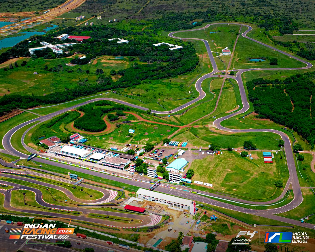Irlofficial1's tweet photo. What a day, what a view, what a track - The Madras International Circuit! 😍❤️
#IndianRacingFestival #IndianRacingLeague #Formula4 #F4IC #MIC https://t.co/3Jw3ew9u5j