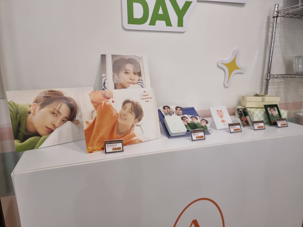 HAPPY YOUNGJAE  DAY  ตอนนี้คุณเคทอยู่ที่คาเฟ่ 

🛒สนใจชิ้นไหนสอบถามเพิ่มเติมได้ตลอดเลยนะคะ 
 
#รับหิ้วสินค้าเกาหลี  #มัดจำ  #preorderkorea #krpreorder #youngjae #happyyoungjaeday #ตลาดนัดgot7 #ตลาดนัดกัส #ตลาดนัดยองแจ