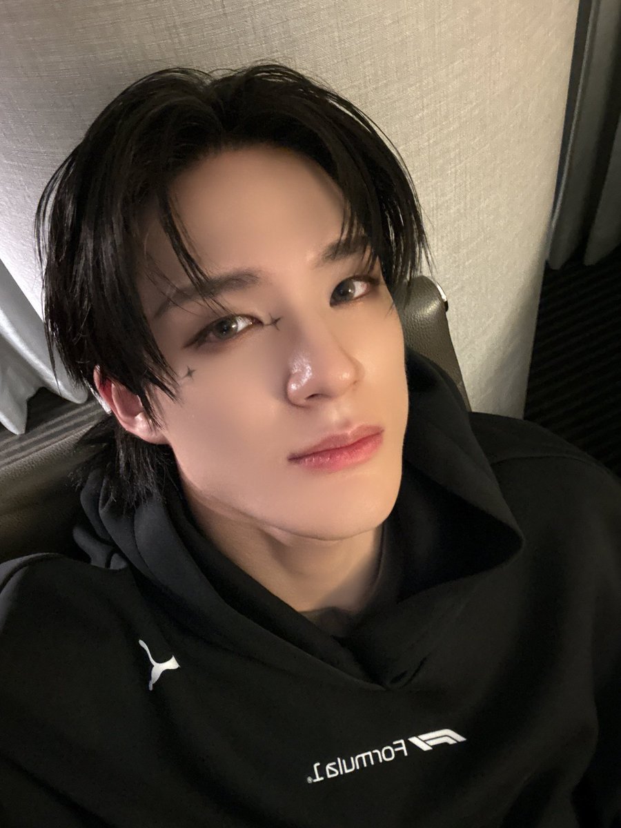 jungshasa's tweet image. 🖤