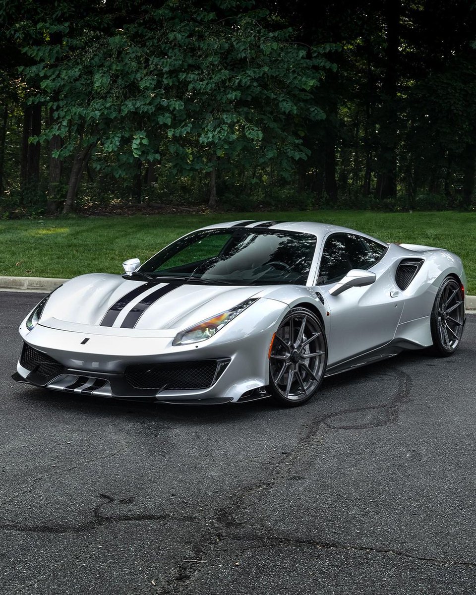 Elitecargasm's tweet photo. Ferrari 488 Pista 🥶 https://t.co/LBKAQp7HkP
