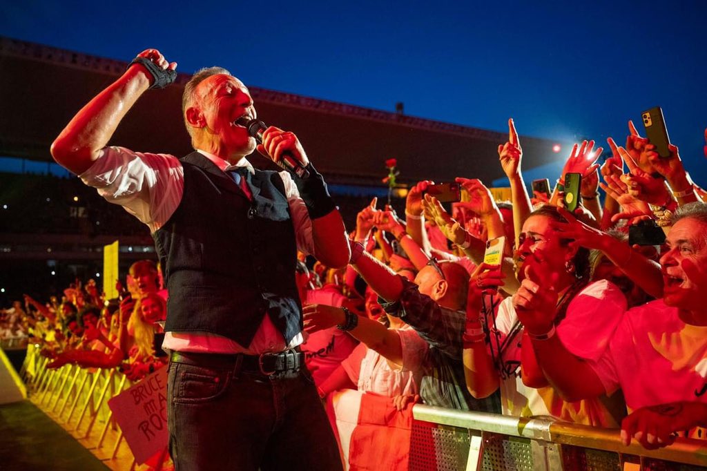 Bruce Springsteen (@springsteenjo) on Twitter photo 