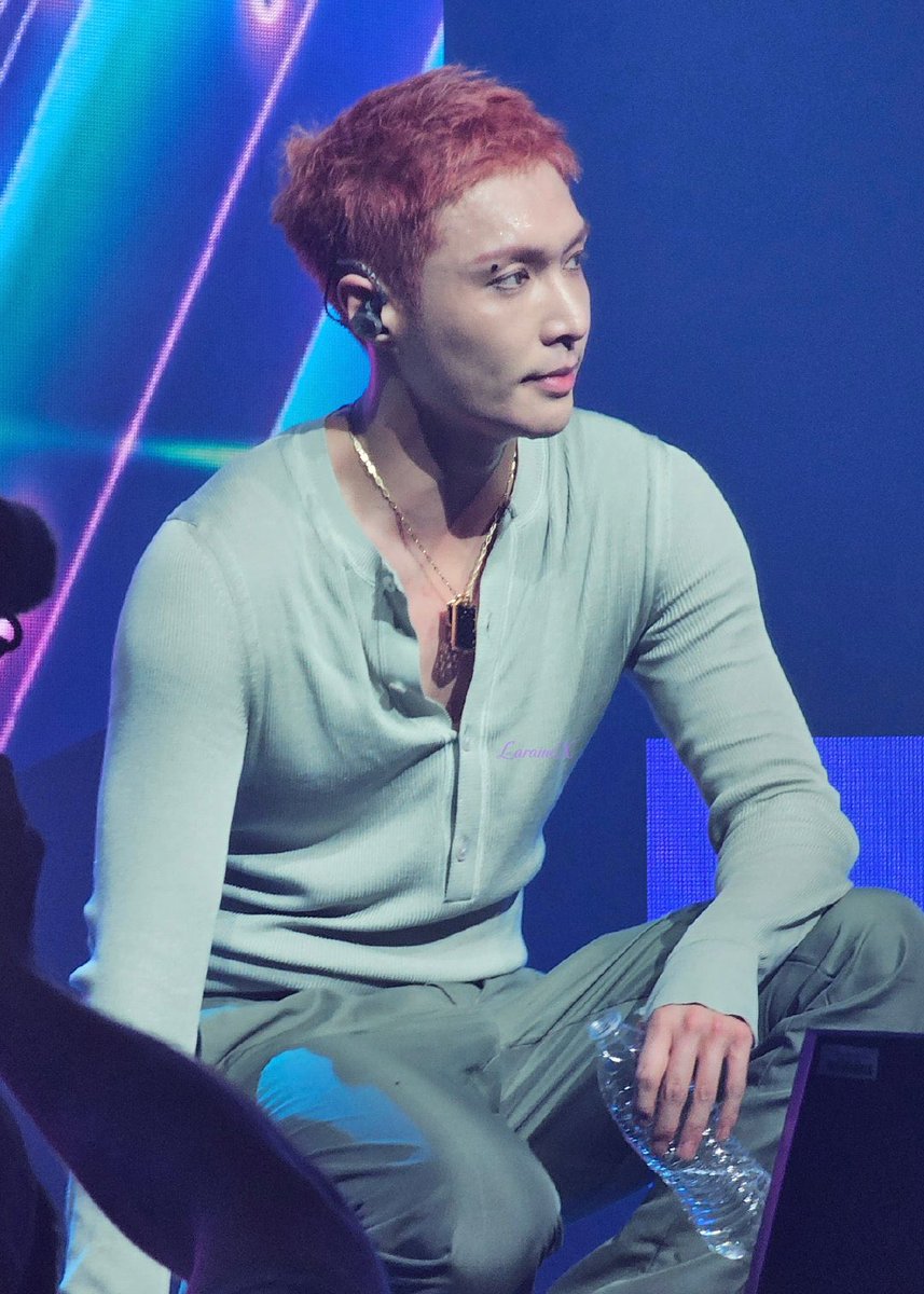 兴🐚Forever💜layzhang tweet media