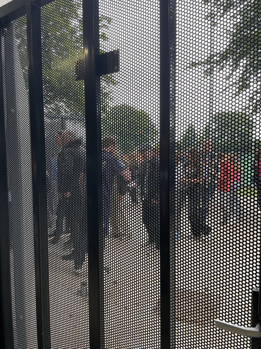 Bij de vakken G, H en J wordt weer gescand…
Dit systeem werkt niet <a href="/DeKruikenzeiker/">DeKruikenzeiker</a> <a href="/WillemII/">Willem II</a>