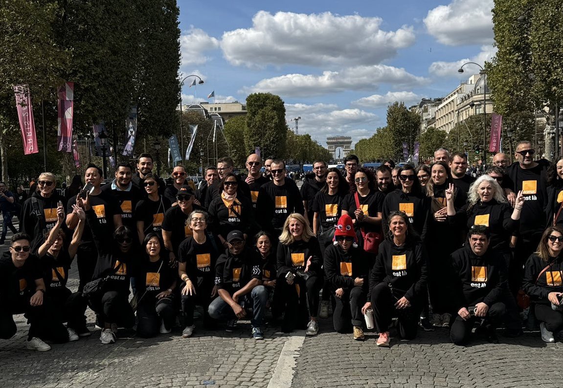 Quel moment !!
De la joie, de la cohésion, et beaucoup beaucoup de fierté 🤩 
Cette #ParadedesChampions restera gravée dans nos cœurs, merci aux équipes <a href="/orange/">Orange</a> pour cet énorme succès #Paris2024. 
On a bel et bien été là. 🧡
