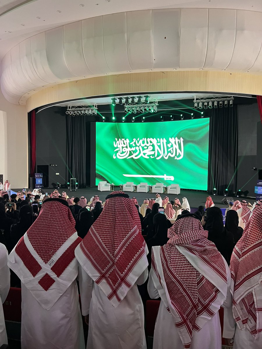 نفخر بأبناء منطقتنا ونعتز بإنجازاتهم المتميزة
نسعد دائمًا بدعمهم ومساندتهم في مسيرتهم نحو النجاح. 

سعيدين لحصولهم على المراكز الأولى
و نتمنى لهم دوام التوفيق  والنجاح والتميز في 
كل خطواتهم المستقبلية👏🏻🦾

#تحديات_ريادة_الأعمال_الرقمية 
#جامعة_جازان