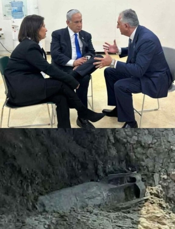 نتانیابو جان نبودی ببینی!
بابام یه بمب انداخت این هوا !
عشایر گجستان رو حرف بابام حرف زدن ،
زد  دخلشونو آورد .
توام دخل مردم غزه رو بیار.
چه معنی داره به حرفت گوش نمیدن ؟
از غزه نمیرن😒

#پهلوی_صهیونیست