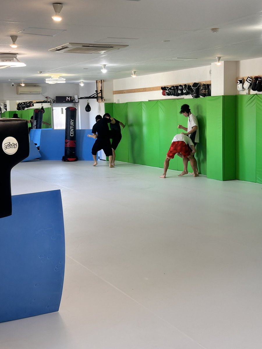 KKickboxingA's tweet photo. September 15 Ladies & Wrestling Class
We practiced body blows and single-leg takedowns.
#HigashiKanagawa #Kickboxing #NishiKanagawa #InstructorWanted #MuayThai #Oguchi #Tomiyacho #Shinkoyasu #Tanmachi #MMA #Hoshinocho
#Higashihakuraku #Wrestling #MartialArts https://t.co/HFyhkthECn