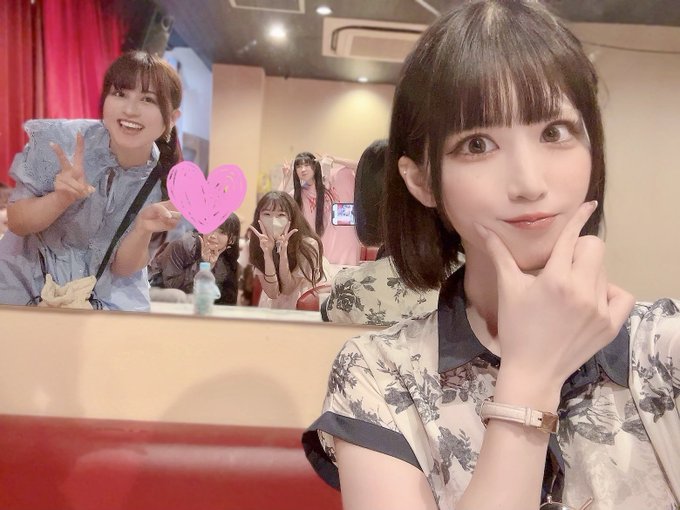 今日はGOTANDA IDOL FRONTIER -0915-ありがとうございました！お昼からみんないっぱい声出せてえらいね(&cap;ˊ꒳​ˋ&cap;)楽しかった〜！ 自撮りしてたら鏡越しにみんなが写ってきたよ！かわちいね♡  今日のセトリ 1<a href="/tag/%E3%83%8D%E3%82%AF%E3%82%B9%E3%83%88%E3%83%AA%E3%82%B3"class="tags"><span>#ネクストリコ</span></a>
