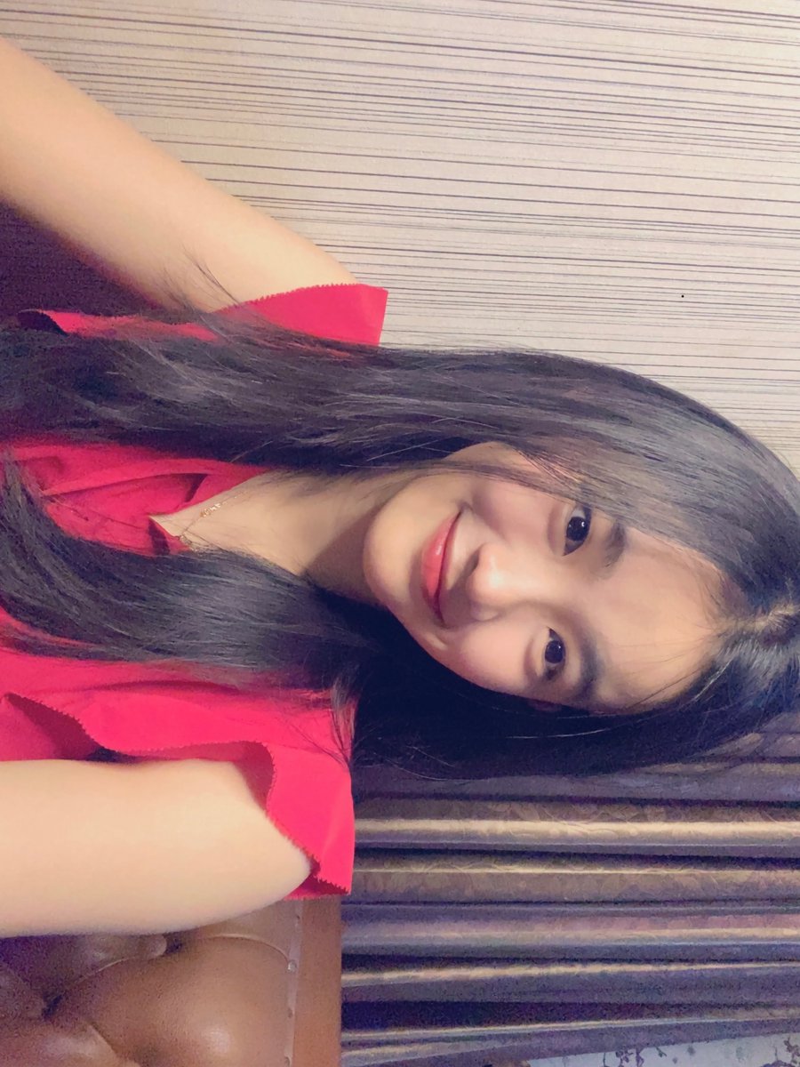 CErine_JKT48's tweet photo. terimakasih untuk sesi 3 dan semuaaaa yang video call hari inii!! 🥶 senang sekaliii bisa banyak berkenalan dengan kalian!! hati hati dijalan kaliaann yangg sedang pergiii🐥🫶🏻 sampai bertemu di pertemuan berikutnyaaa!!! 🤍🫧 https://t.co/aE6zksr2kb