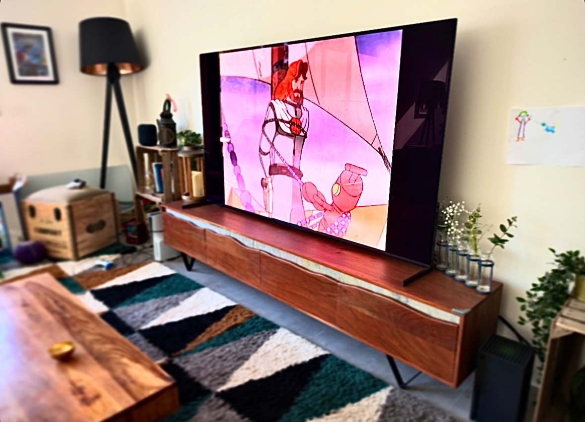 Depuis quelques jours, avec mon enfant, nous regardons #Ulysse31 😍

Eh bien croyez-moi, ça met un bon 1.000 - 0 aux dessins animés pour enfant d’aujourd’hui 👍🏻