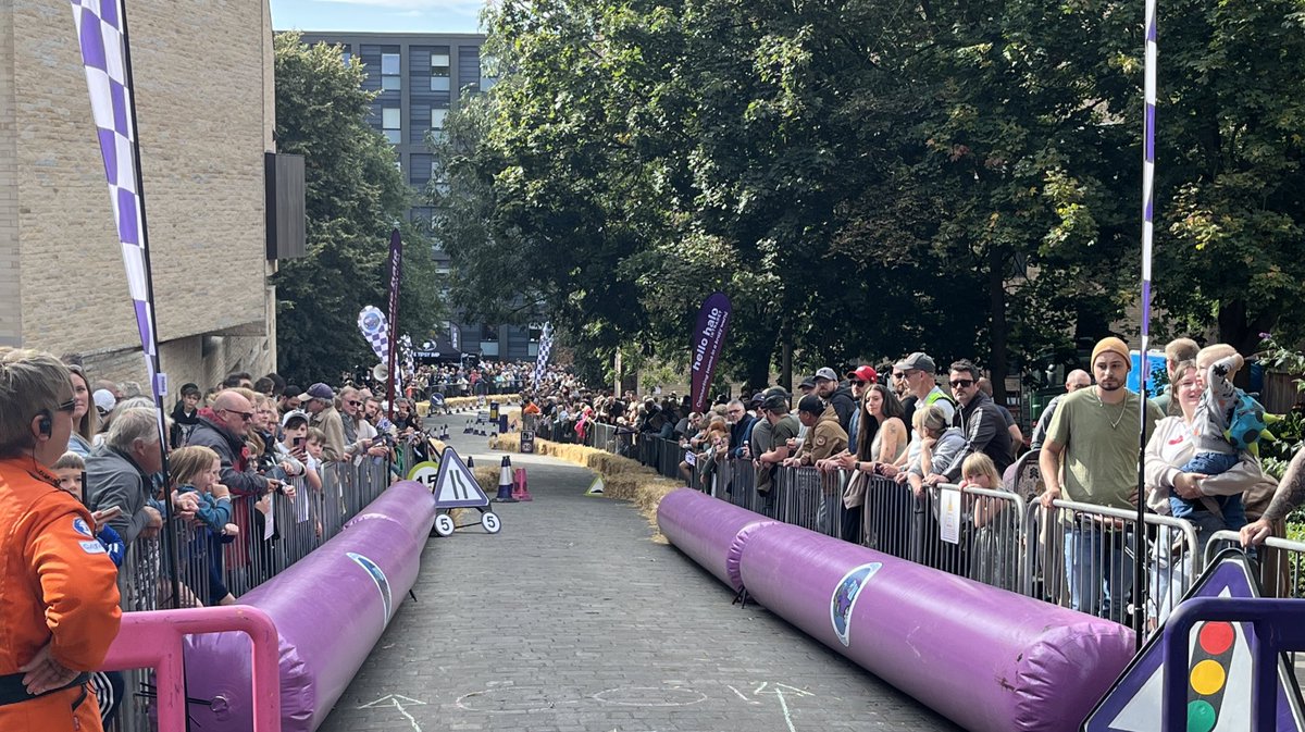 🏁 We’re at the <a href="/KrazyRaces/">Krazy Races</a> Lincoln event, with the start imminent! 

<a href="/JJohnson_16/">Jamie Johnson</a> will provide updates throughout the day as 30 homemade soapboxes race down Flaxengate in the city’s first event of its kind! #krazyraceslincoln