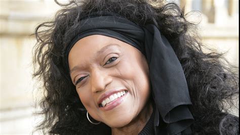Wisdom from glorious Jessye Norman ( b otd 1945):
"One needs more than ambition and talent to make a success of anything, really. There must be love and a vocation."
"Pigeon-holes are only comfortable for pigeons."
"Long live art, long live friendship, long live the joy of life!"