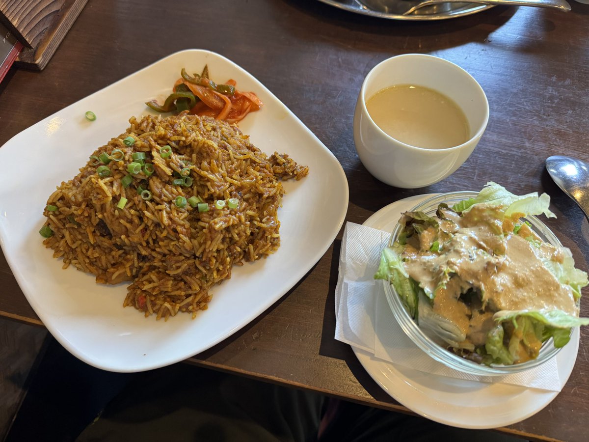 gravity808's tweet photo. 近所のインド料理屋 Star of India 🇮🇳でランチ、マトンビリヤニの辛口です、ナン🫓じゃなくて米の気分だったので
#インド料理 #ビリヤニ #茅ヶ崎 #StarOfIndia https://t.co/WL7F1QbU1B