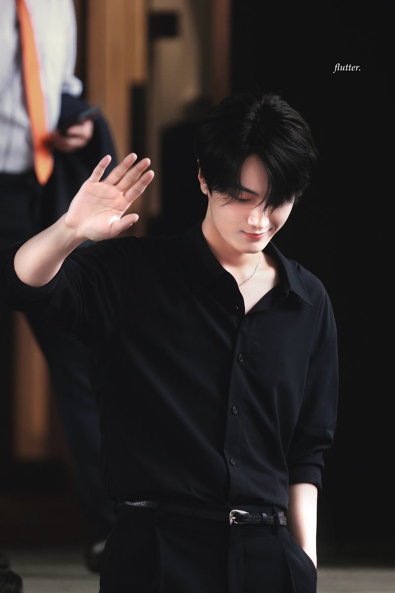 𝒇𝒍𝒖𝒕𝒕𝒆𝒓. tweet media