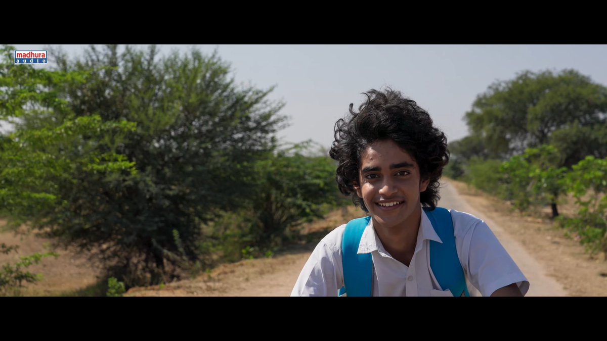 머리카락이 정말 자유로움 ㅋㅋ 귀여워 비디오 감사합니다 🙏 영화 나오면 카르티케야 데브 군을 위해 보겠다 🤩💕Translate post