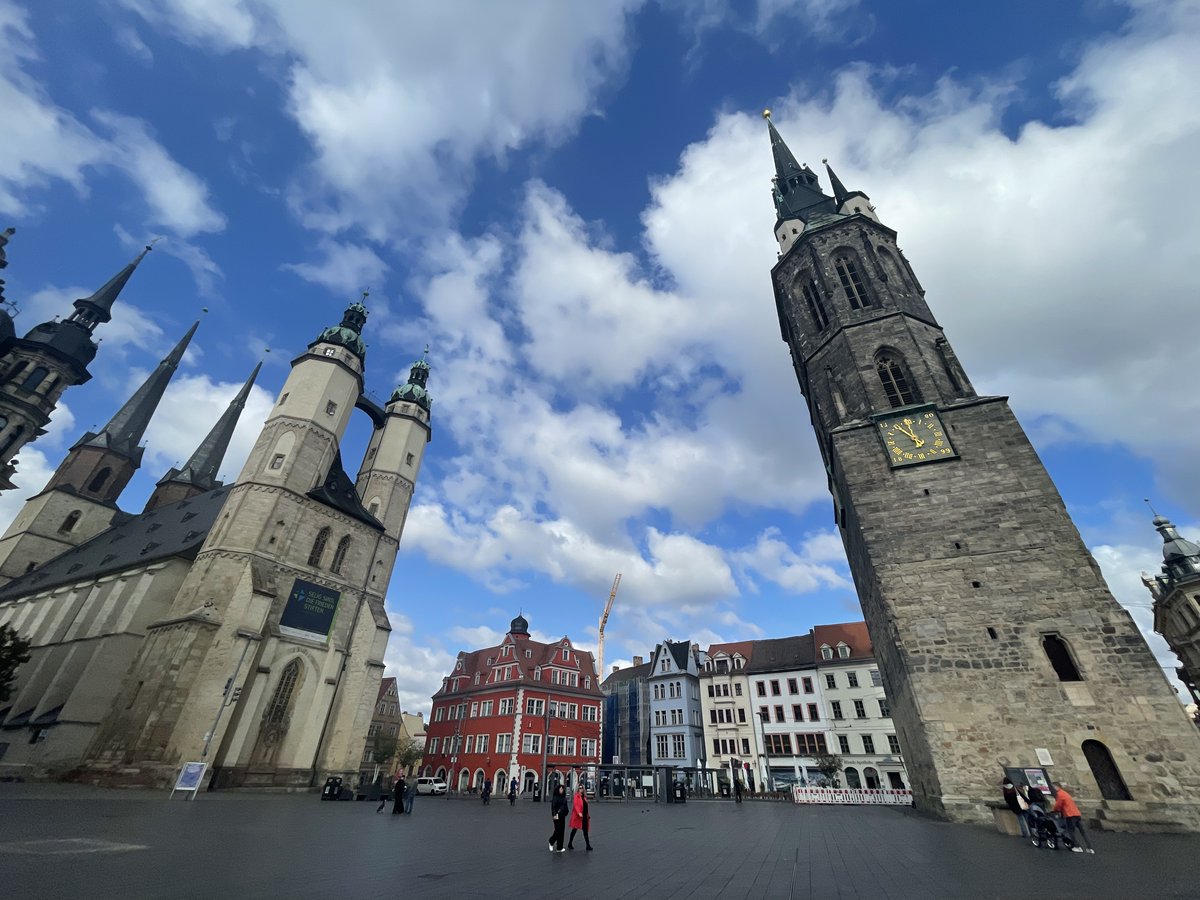 Luis Alonso Baez (@luisalonsobaez1) on Twitter photo Arrived in Halle with <a href="/WiebkeHaeger/">Wiebke Häger</a> for #BT2024DBG. Looking forward to all the exciting plant science discoveries. Come to our talks to discuss mapping plant mechanics using Brillouin microscopy 🔬 and cell wall degrading enzymes from parasitic plants 🌱 Arrived in Halle with <a href="/WiebkeHaeger/">Wiebke Häger</a> for #BT2024DBG. Looking forward to all the exciting plant science discoveries. Come to our talks to discuss mapping plant mechanics using Brillouin microscopy 🔬 and cell wall degrading enzymes from parasitic plants 🌱
