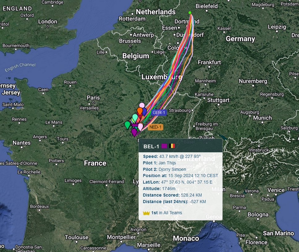 SvobodaLab's tweet photo. update on #gordonbennett2024
All balloons move in a single pack at ~ 40 km/hour now through France. Wind situation at 3300 &amp; 6500 feet. Predictions for wind for the rest of the day remain essentially the same. Let's see what happens when the reach Pyrenees. https://t.co/RIuewuf5CY