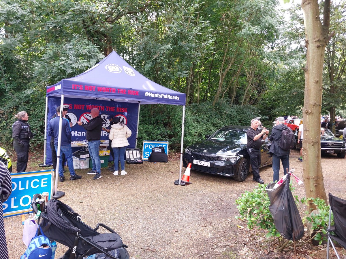 Hampshire Roads Policing Unit tweet media