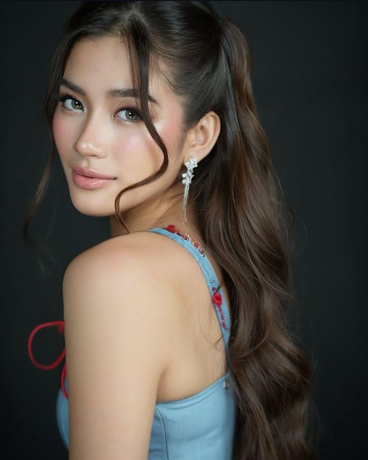 AIAH'S FACE CARD IS SO INSANE LIKE !?!?