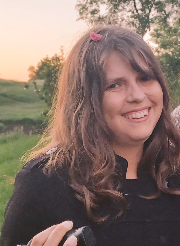 Catherine Meredith tweet media