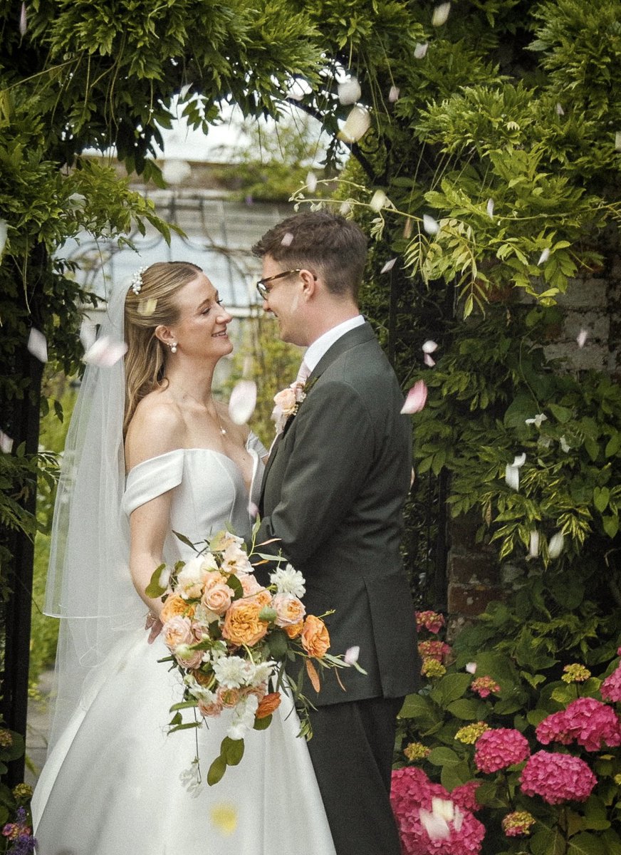 North Cadbury Court (@northcadburycrt) on Twitter photo Alice and Josh’s wedding had truly fabulous florals. The detailing was so impressive. Lighting up the court with joyful blooms.
Planning @punch_events
Photography @beccygoddard <a href="/gorgeousfilms/">Gorgeous Event Films</a>
Flowers @fleur_provocateur
MUA @charlottetillyerhmua
Hair stylist @bridalhairbyjodie Alice and Josh’s wedding had truly fabulous florals. The detailing was so impressive. Lighting up the court with joyful blooms.
Planning @punch_events
Photography @beccygoddard <a href="/gorgeousfilms/">Gorgeous Event Films</a>
Flowers @fleur_provocateur
MUA @charlottetillyerhmua
Hair stylist @bridalhairbyjodie
